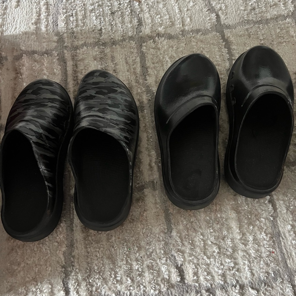 Two pair of OOFOS excellent condition.